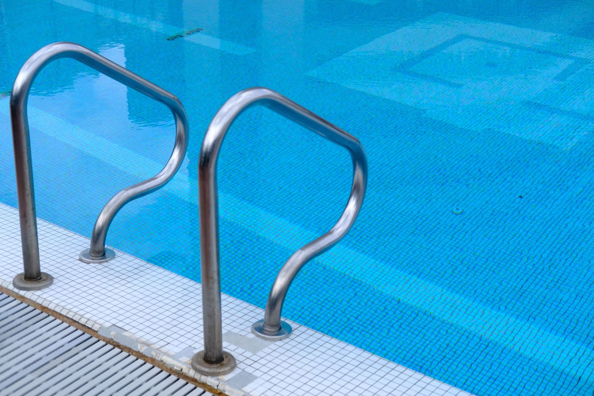 Piletas de clubes y consorcios